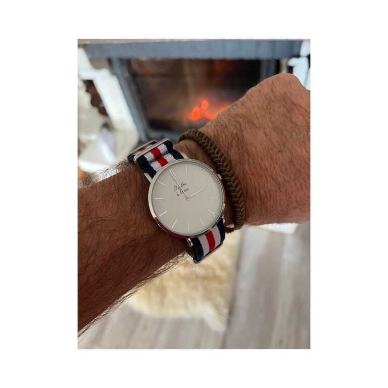 Menthe à l'eau - Montre Homme La Résistante bracelet nato bleu/blanc/rouge fine chromée – Bleu