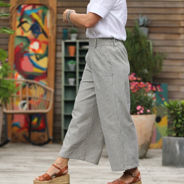 Quintessence - Pantalon Alex – Toile de coton rayée marine/blanc