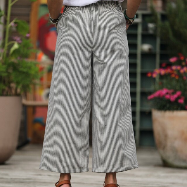 Quintessence - Pantalon Alex - Toile de coton rayée marine/blanc