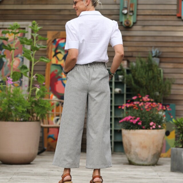 Quintessence - Pantalon Alex - Toile de coton rayée marine/blanc