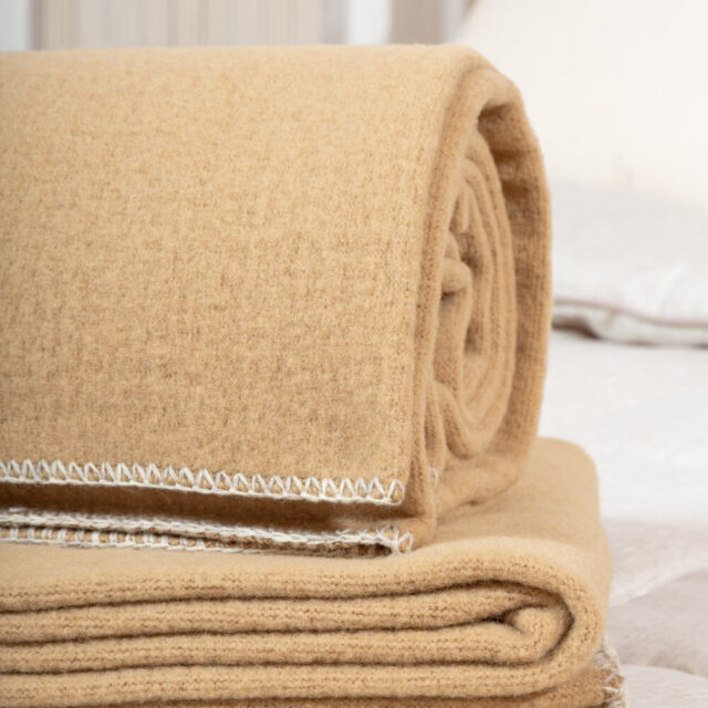 Ardelaine - Plaid tricoté en laine