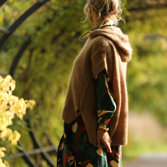 Quintessence - Pull capuche Calypso - Camel