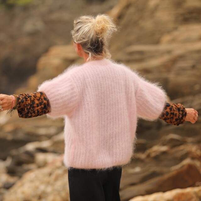 Quintessence - Pull  Coraline rose poudré