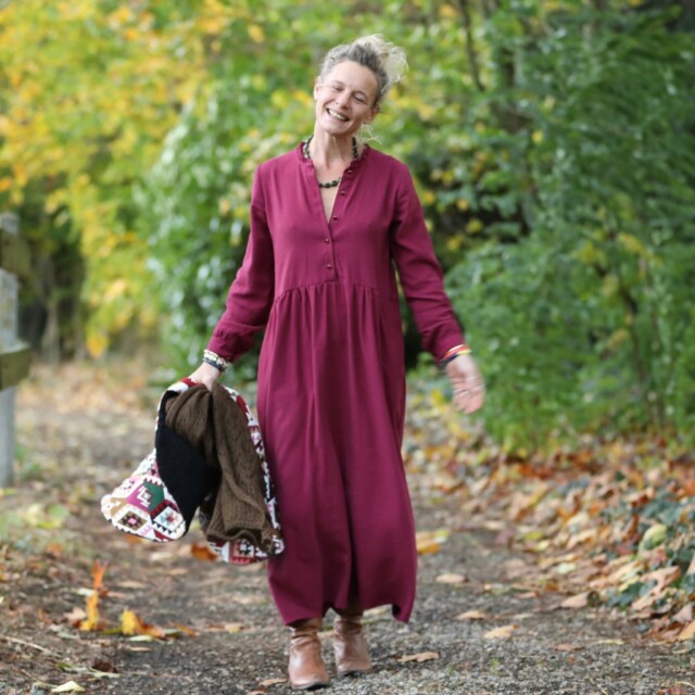 Quintessence - Robe Aurélia – Sergé de viscose Cerise noire