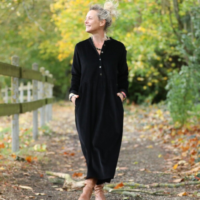 Quintessence - Robe Aurélia - velours côtelé noir