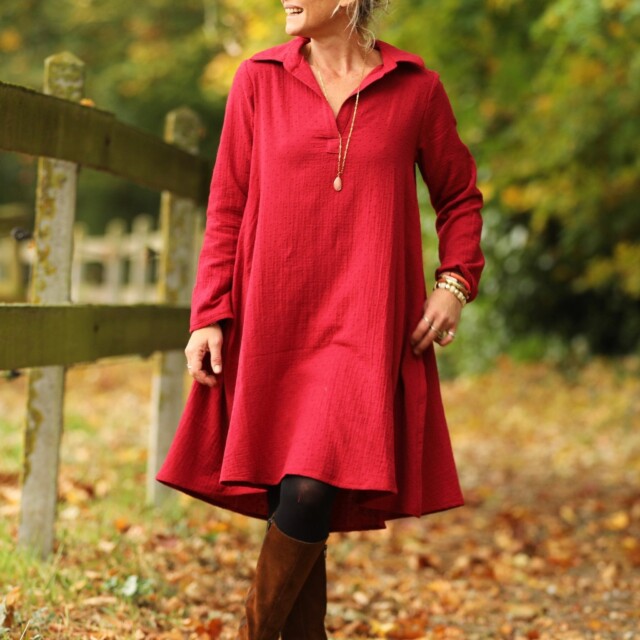 Quintessence - Robe Carole – Double gaze de coton plumetis grenat