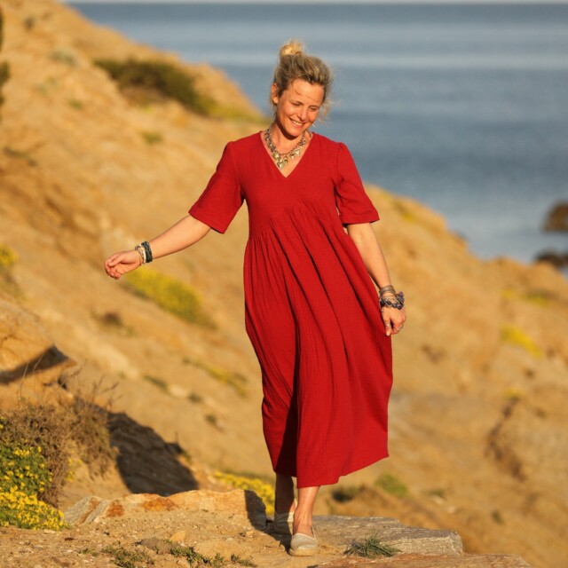 Quintessence - Robe Edonie - double gaze de coton plumetis grenat