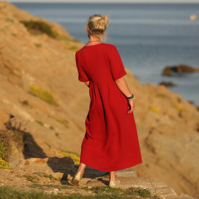 Quintessence - Robe Edonie - double gaze de coton plumetis grenat