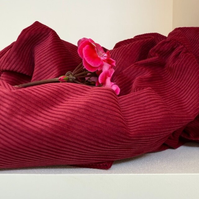 Quintessence - Robe Edonie manches longues - Velours côtelé framboise