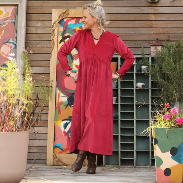 Quintessence - Robe Edonie manches longues - Velours côtelé framboise