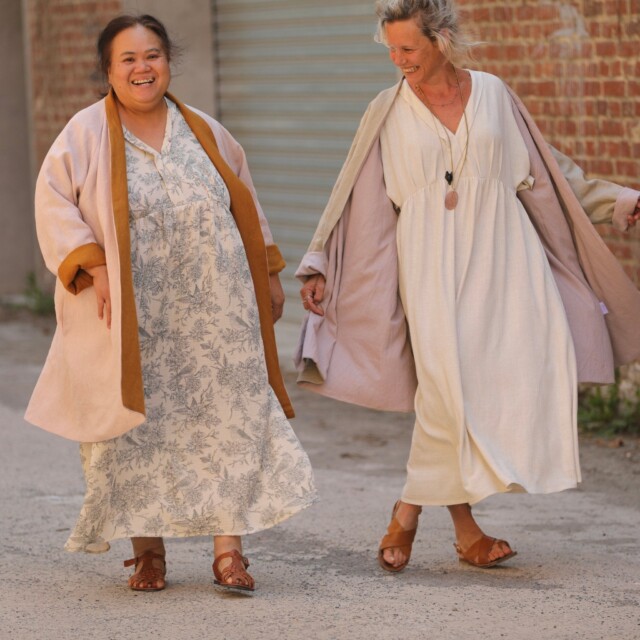 Quintessence - Robe Kalaya - double gaze de coton plumetis vert kaki