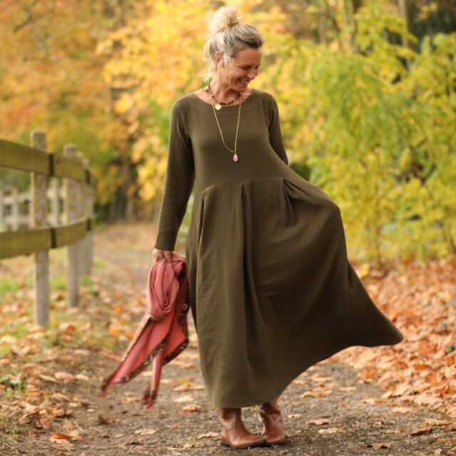 Quintessence - Robe Louisa - double gaze de coton kaki