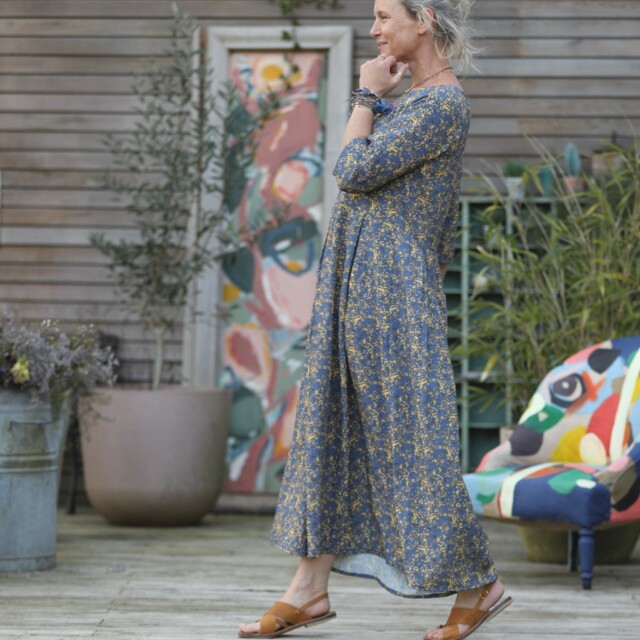 Quintessence - Robe Louisa manches 3/4 viscose Fleurs du Soleil