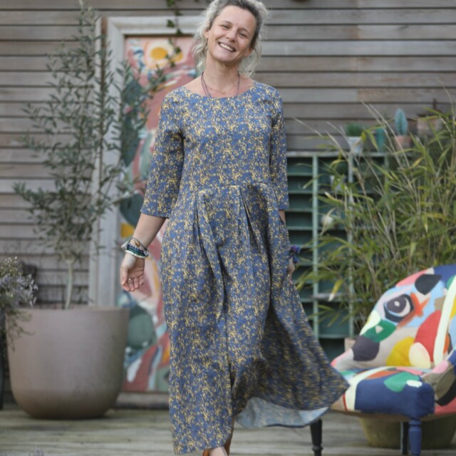 Quintessence - Robe Louisa manches 3/4 viscose Fleurs du Soleil