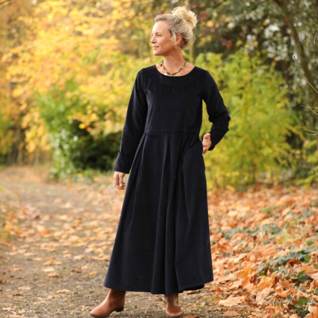 Quintessence - Robe Louisa - velours côtelé bleu marine