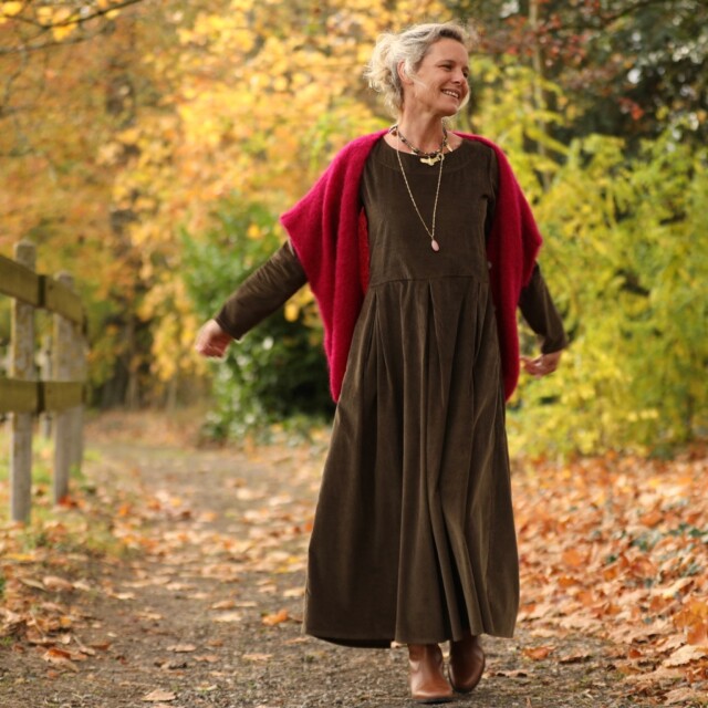 Quintessence - Robe Louisa - velours côtelé moka