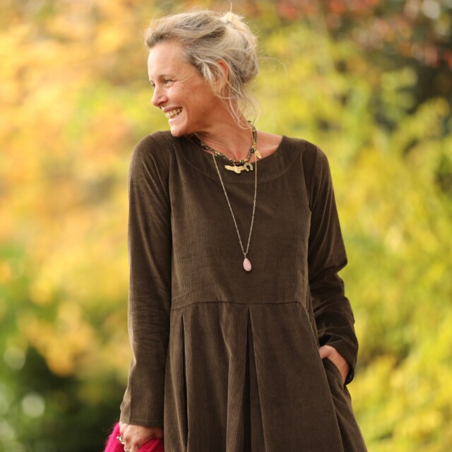 Quintessence - Robe Louisa - velours côtelé moka