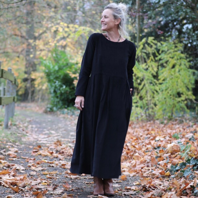 Quintessence - Robe Louisa - velours milleraies noir