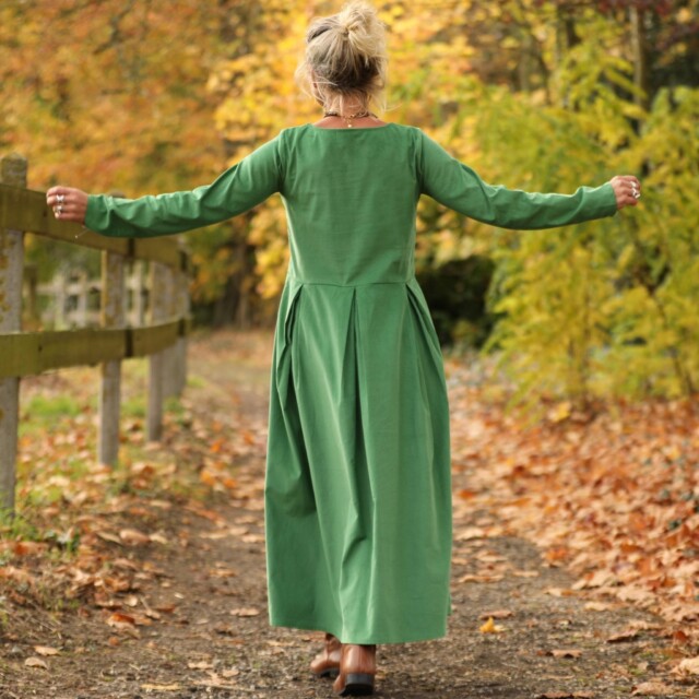 Quintessence - Robe Louisa - velours milleraies vert pomme