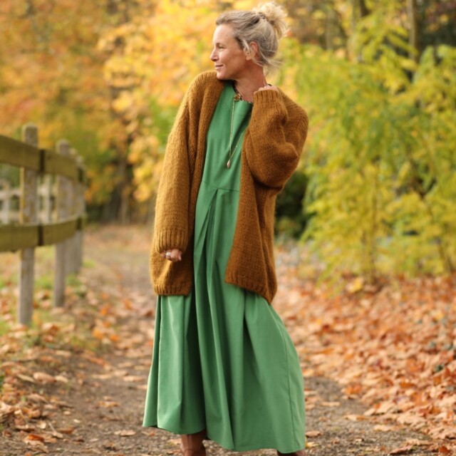 Quintessence - Robe Louisa - velours milleraies vert pomme