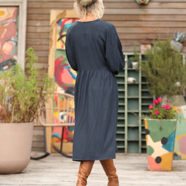 Quintessence - Robe Orlane - sergé de viscose marine