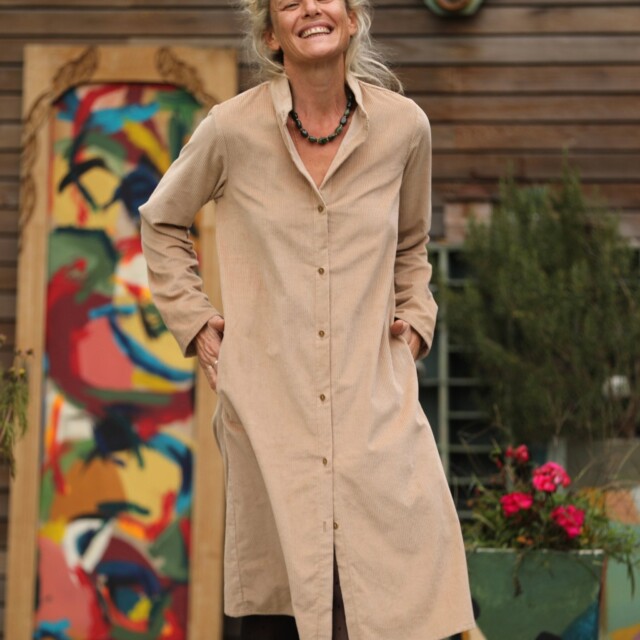 Quintessence - Robe Yuna - velours côtelé sable