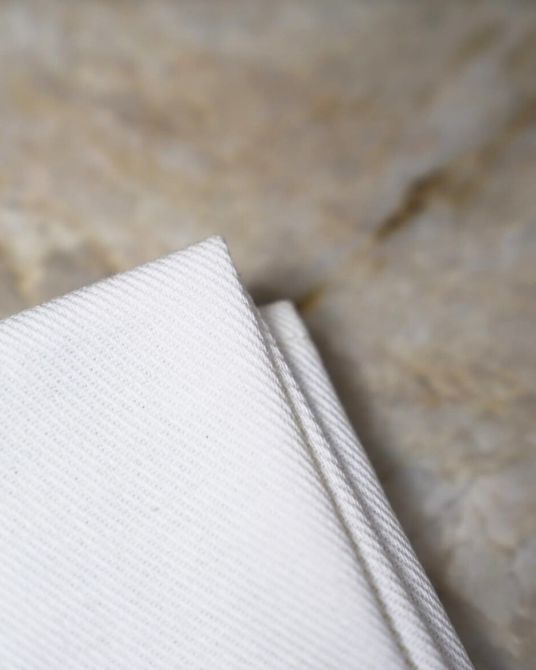 Varek-Illustrations-tissu-torchon