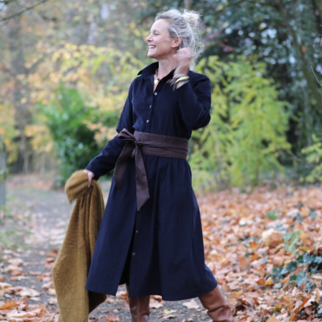 Quintessence - Robe Arlène - Velours milleraies bleu marine