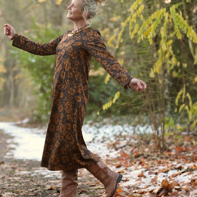 Quintessence - Robe Armande – Satin de coton Fleurs de Curcuma