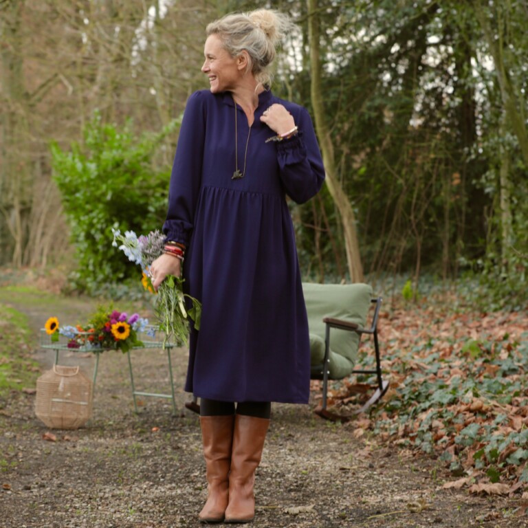 1F5A8622 Quintessence - Robe Allegra - viscose bleu nuit