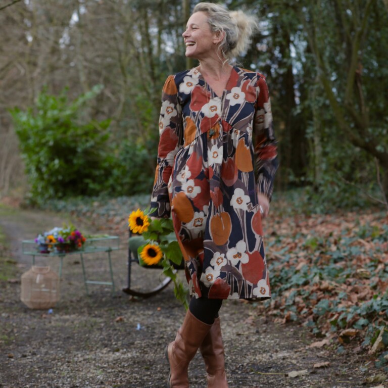 Quintessence - Robe Edonie coupe midi - Satin de coton Pavot Ocre