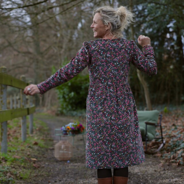 Quintessence - Robe Edonie coupe midi - Velours milleraies champêtre