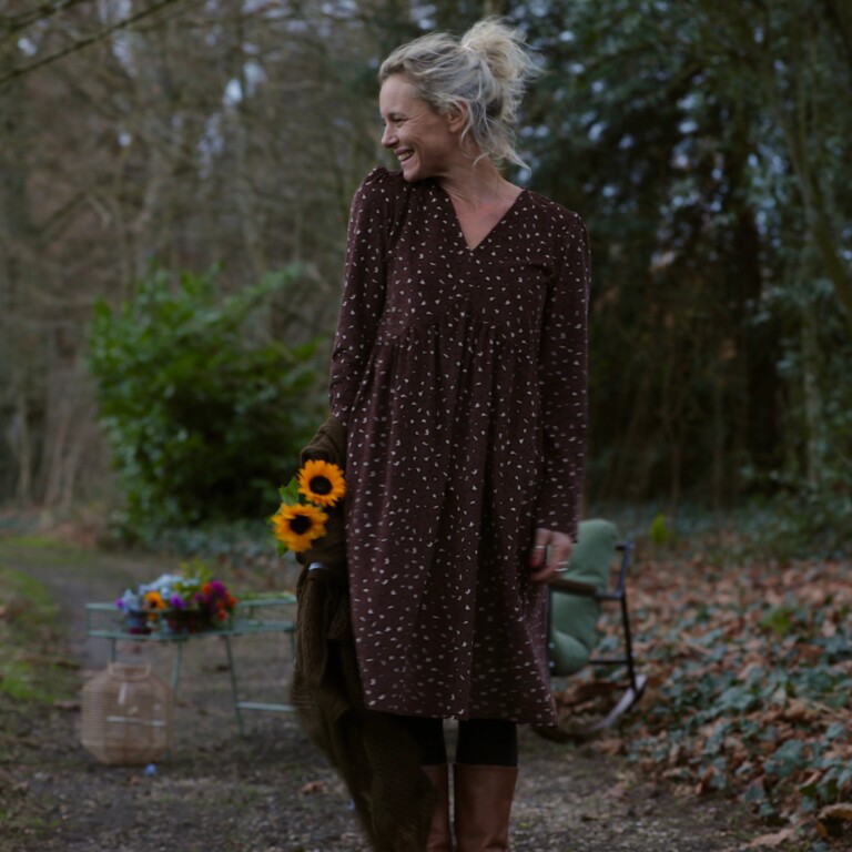 Quintessence - Robe Edonie coupe midi - Velours milleraies Léo choco