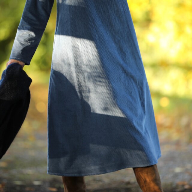 Quintessence - Robe Armande – velours côtelé bleu officier