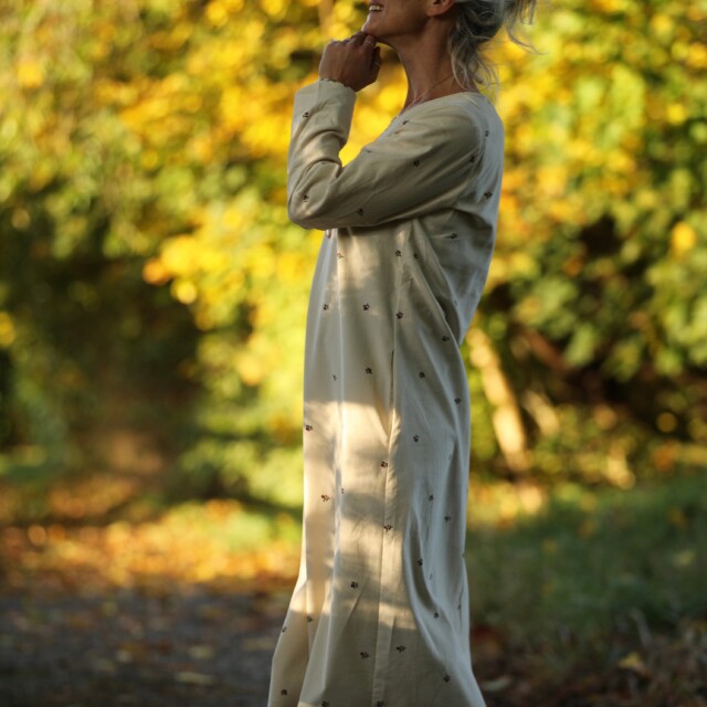 Quintessence - Robe Armande – Velours milleraies ivoire fleuri