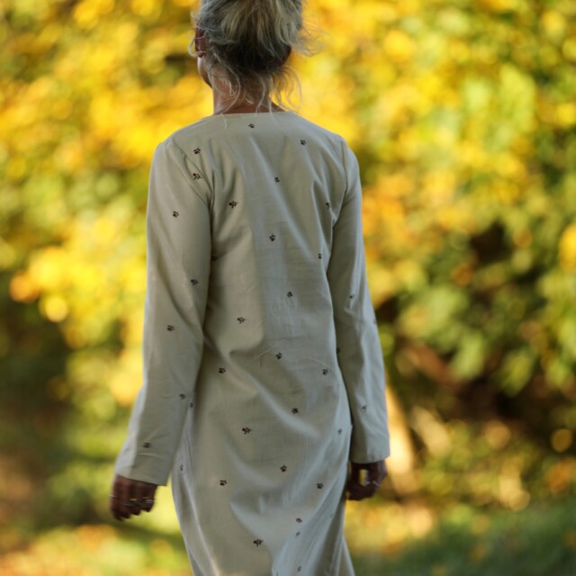 Quintessence - Robe Armande – Velours milleraies ivoire fleuri