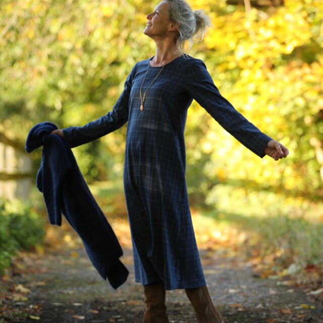 Quintessence - Robe Armande – tartan écossais d’automne