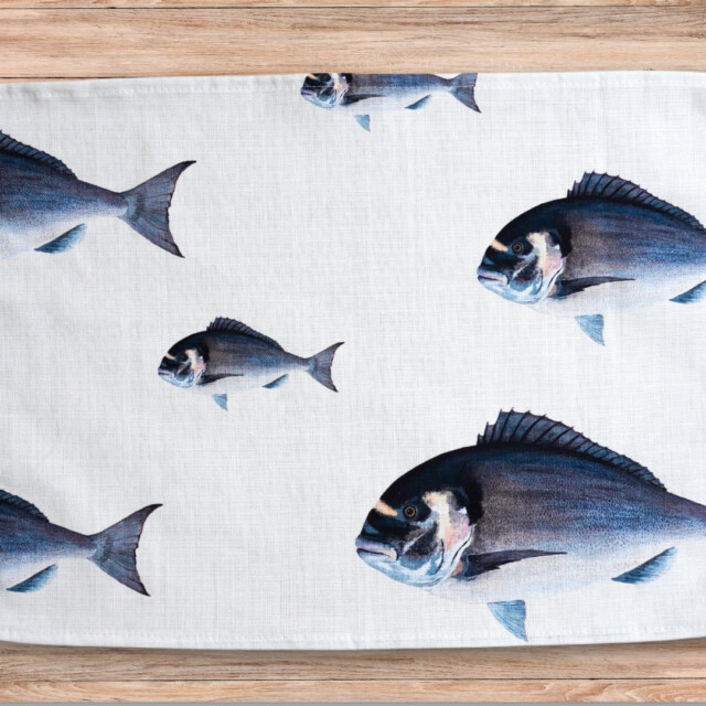 varek.illustrations - Set de table en coton enduit : Dorade