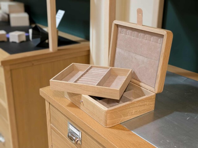 Manufacture Jacquemin - Coffret casier à bijoux en chêne grand modèle