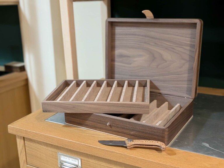 Manufacture Jacquemin - Coffret 16 couteaux en noyer - XL