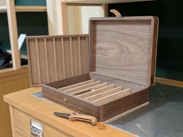 Manufacture Jacquemin - Coffret 16 couteaux en noyer - XL