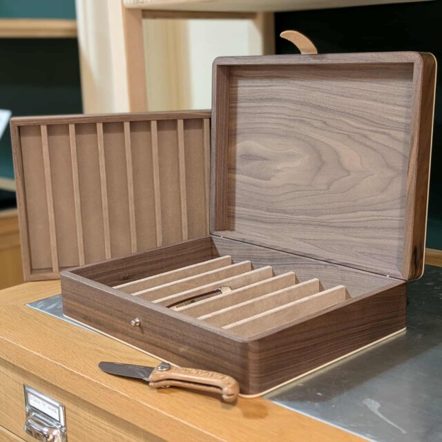 Manufacture Jacquemin - Coffret 16 couteaux en noyer - XL