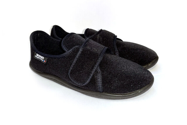 Airplum - Chausson femme scratch Zika noir, senior antidérapant