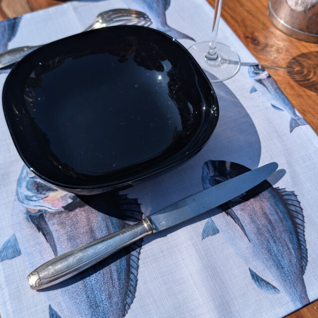 varek.illustrations - Set de table en coton enduit : Dorade