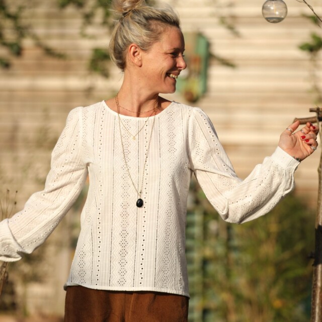 Quintessence - Blouse Amarante - broderie géométrique ivoire