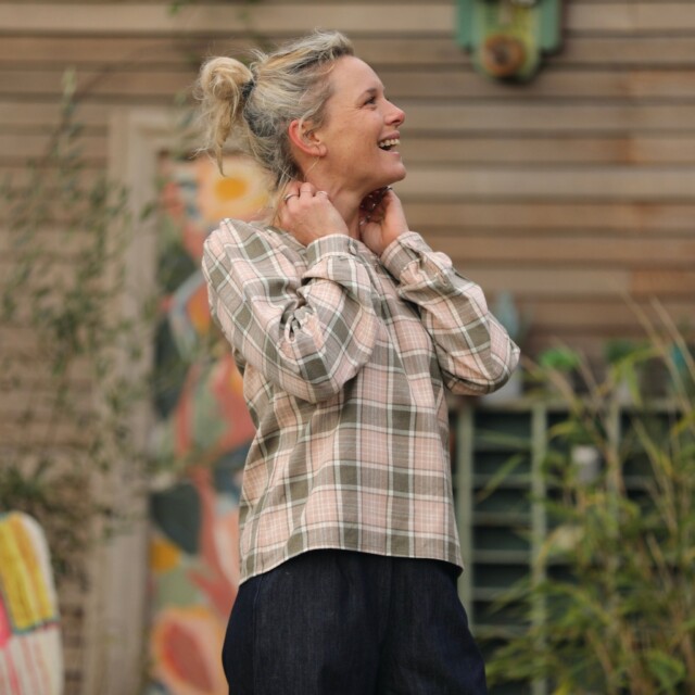 Quintessence - Blouse Amarante - Tartan kaki/rose