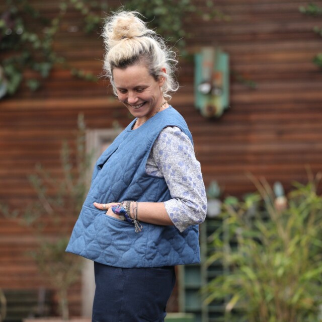 Quintessence - Blouse Eulalie col V - manches 3/4 - double gaze de coton chardon