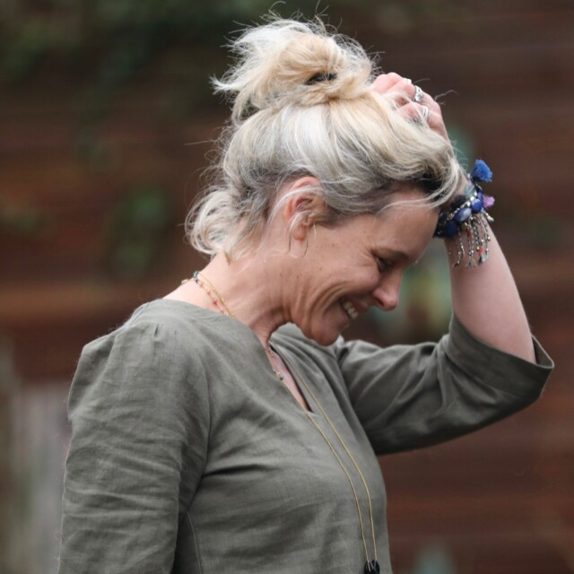 Quintessence - Blouse Eulalie col V - manches 3/4 - lin kaki