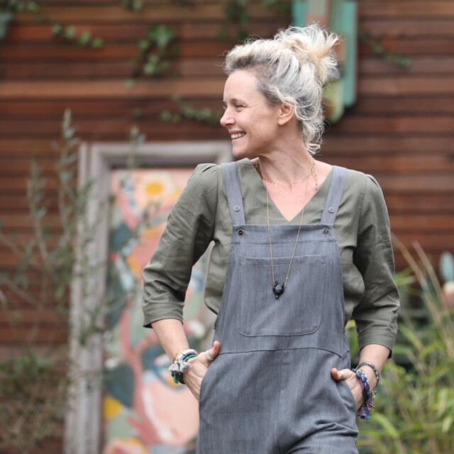 Quintessence - Blouse Eulalie col V - manches 3/4 - lin kaki