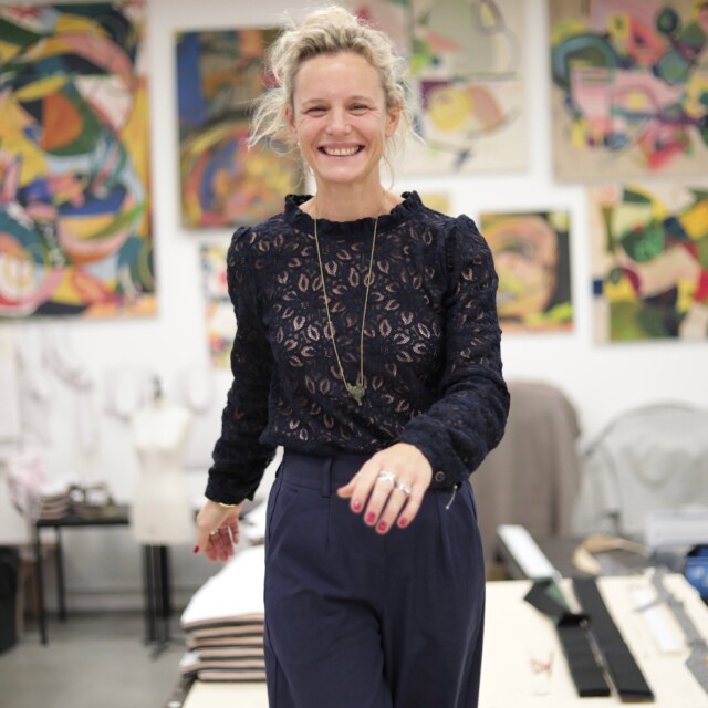 Quintessence - Blouse Fantine - Dentelle bleu marine